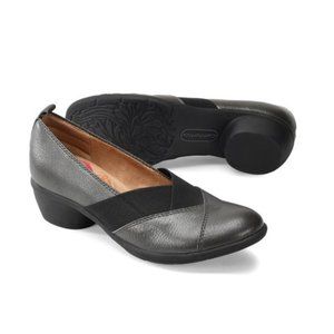 Comfortiva Quinton Low Heel Leather Pump Size 10M - NEW!